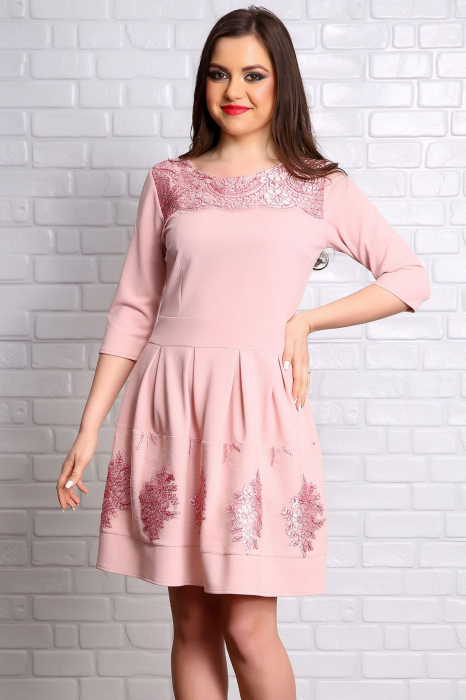 Rochie cu motive florale eva roz -pliuri
