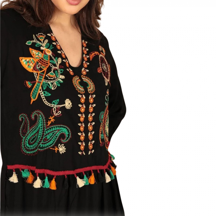 Rochie de damă cu ciucuri brodate din țesătură de viscoză - negru [3]