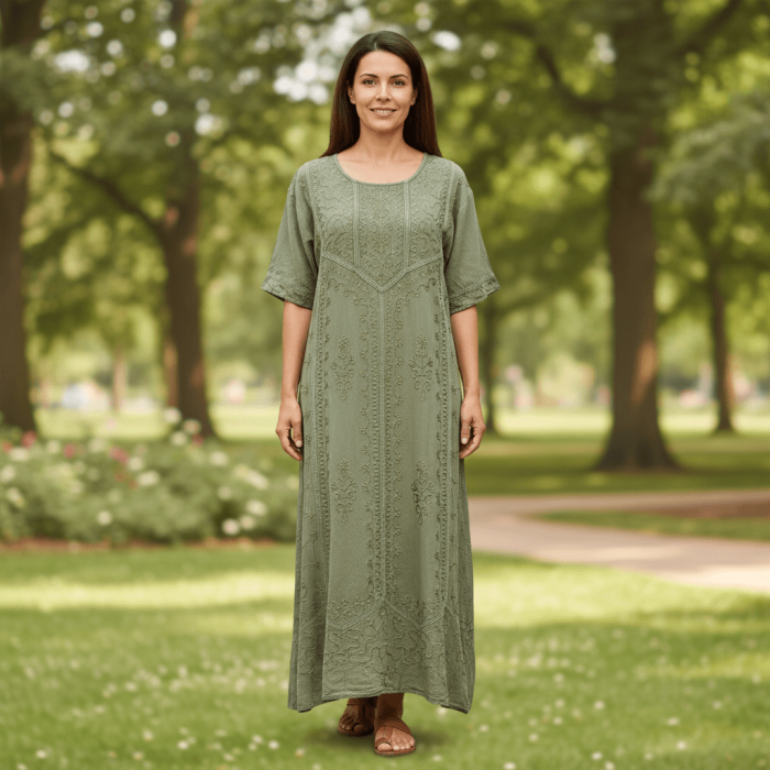 Rochie Lunga Brodata Miuta 105 [1]