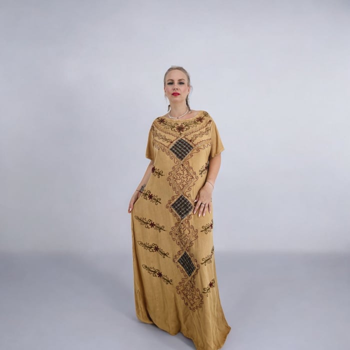 Rochie Lunga Brodata Miuta 79 [3]