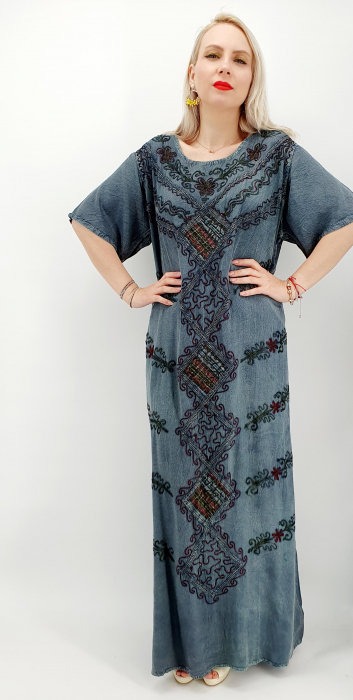 Rochie lunga brodata miuta 30