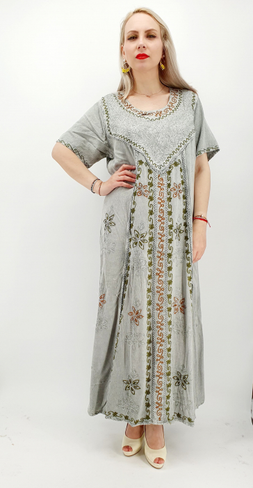 Rochie lunga brodata miuta 31