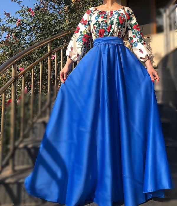 Rochie stilizata cu motive traditionale cu bujori 18