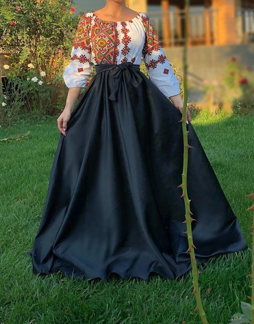 Rochie Traditionala Laura [3]