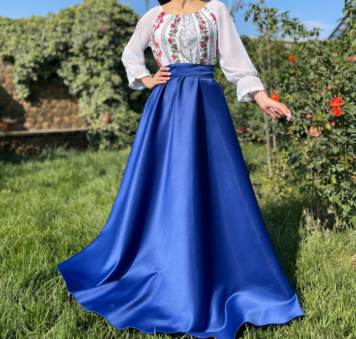 Rochie stilizata cu motive traditionale lunga Simina [3]
