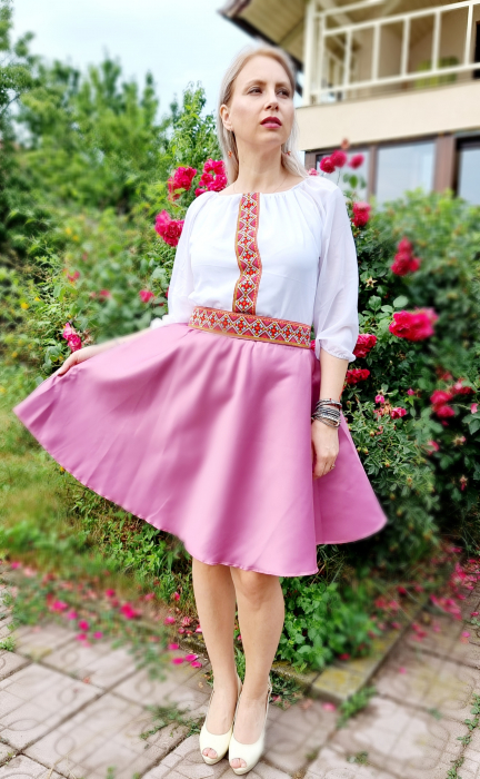 Rochie stilizata cu motive traditionale Margareta [3]