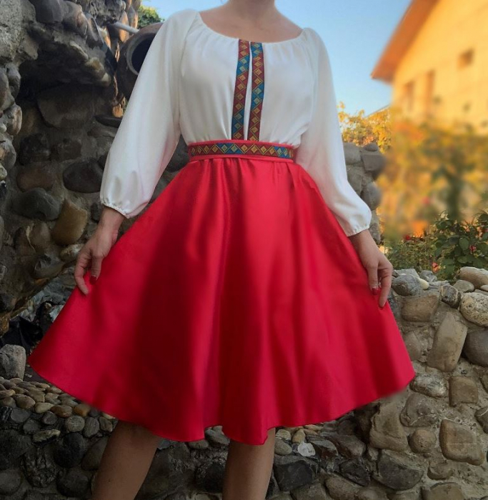 Rochie stilizata cu motive traditionale Margareta [2]
