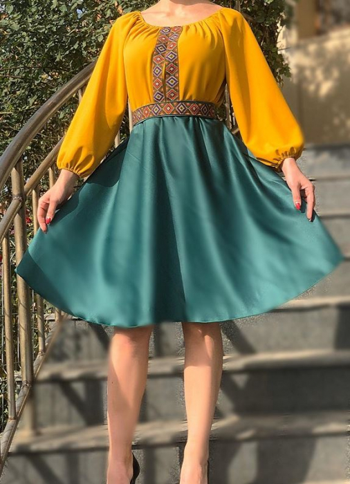 Rochie stilizata cu motive traditionale Margareta [2]