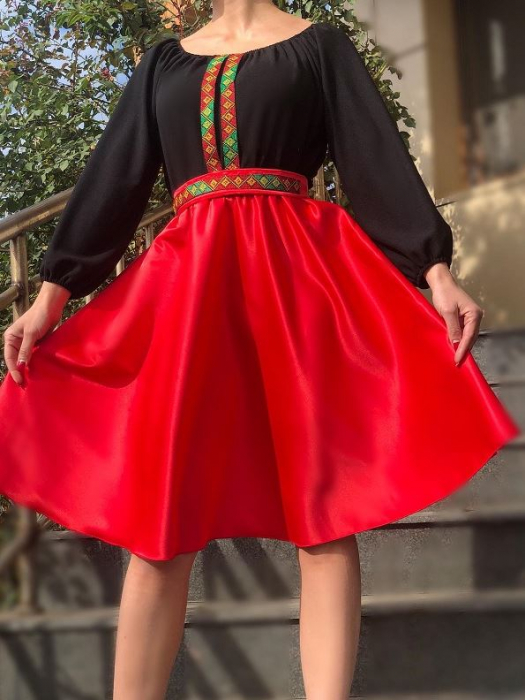 Rochie stilizata cu motive traditionale Margareta [2]