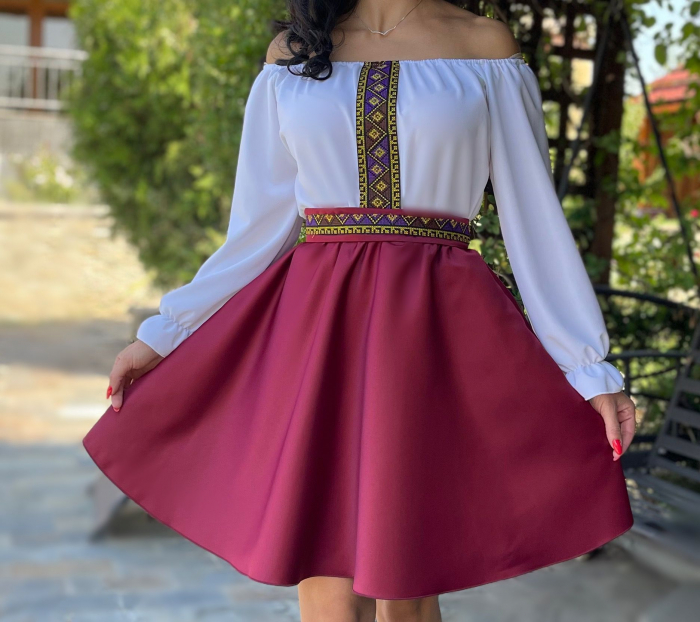 Rochie stilizata cu motive traditionale Margareta [3]