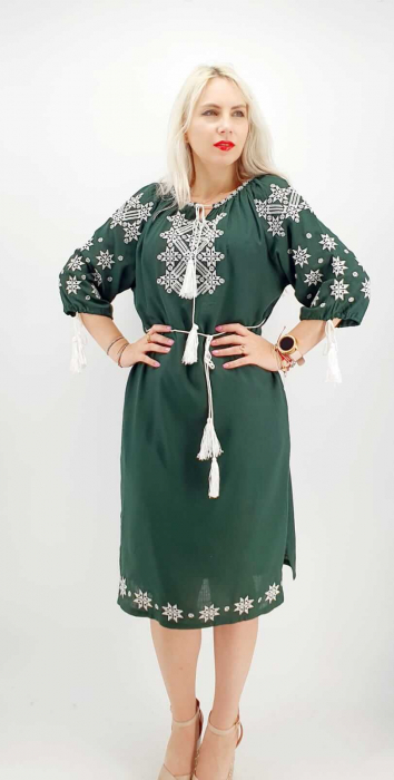 Rochie traditionala beatricea