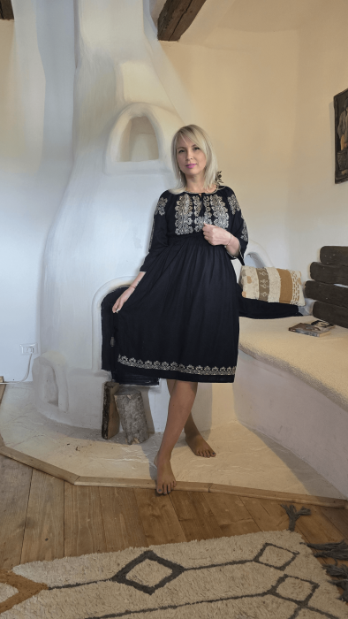Rochie traditionala Bianca [3]