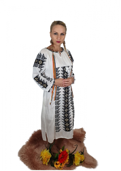 Rochie traditionala cerasela