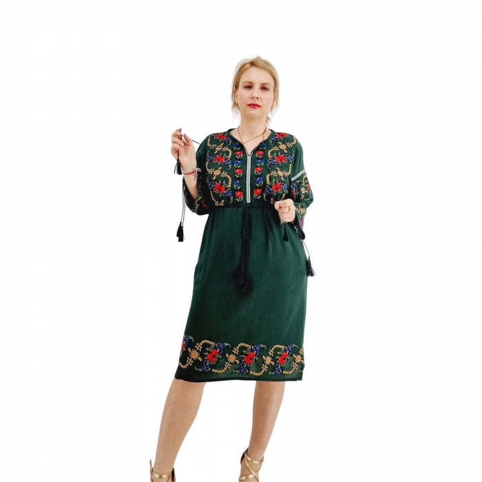 Rochie Traditionala cu broderie Lidia [3]