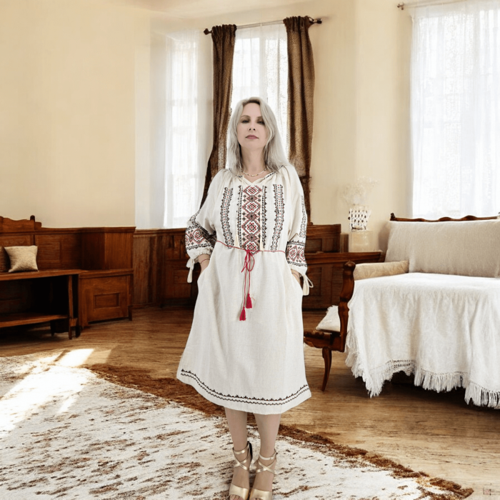 Rochie Traditionala cu broderie Iris 7 [5]