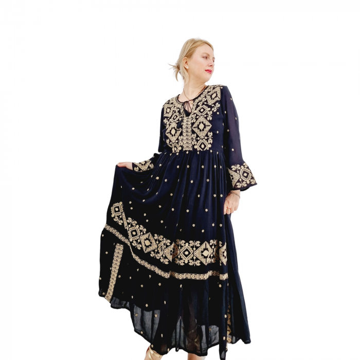 Rochie Traditionala cu broderie Melania 2 [3]