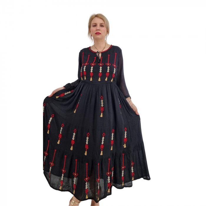 Rochie Traditionala cu broderie Sonora [3]