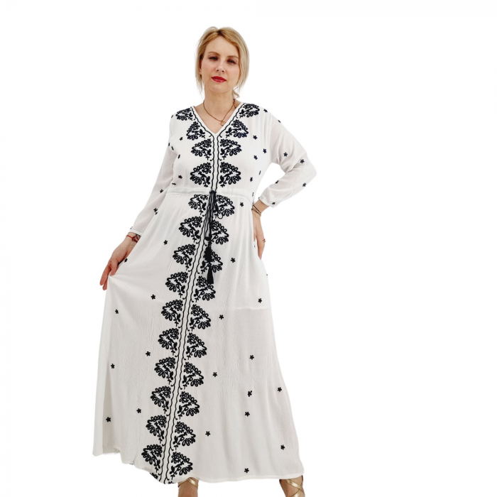 Rochie Traditionala cu broderie Sabina 3