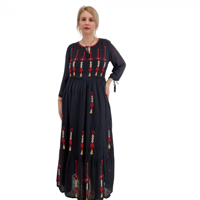 Rochie Traditionala cu broderie Sonora [7]
