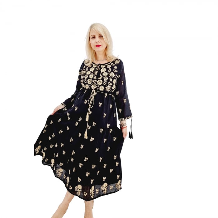 Rochie Traditionala cu broderie Sara 4 [3]
