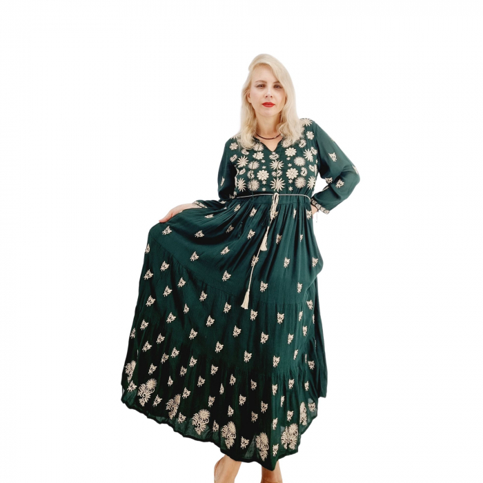 Rochie Traditionala cu broderie Sara 5 [4]