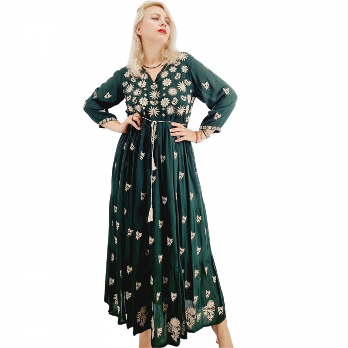 Rochie Traditionala cu broderie Sara 5 [6]