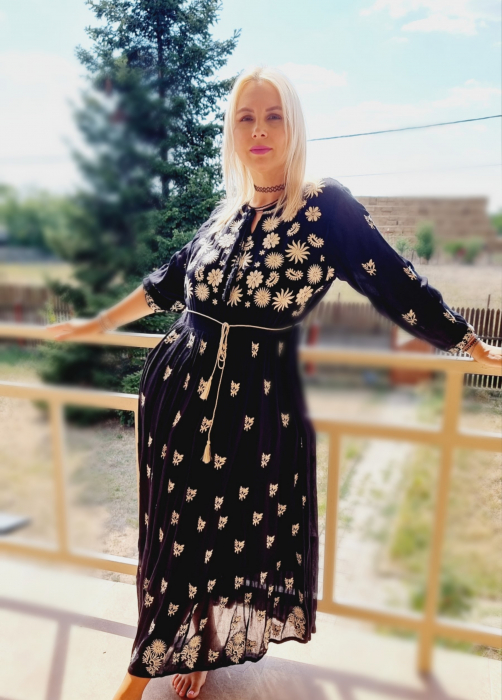 Rochie Traditionala cu broderie Sara 7 [3]