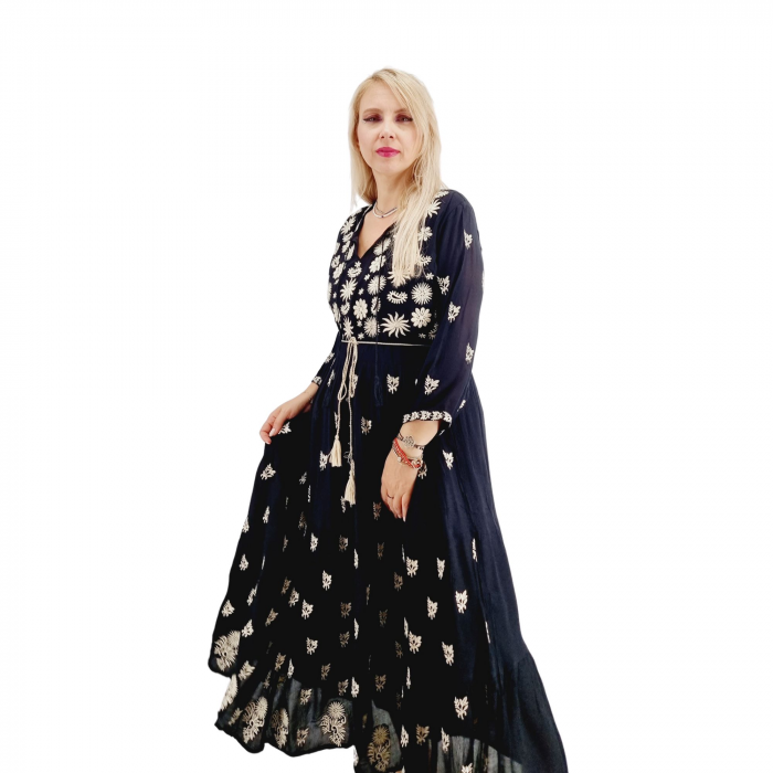 Rochie Traditionala cu broderie Sara 9 [3]