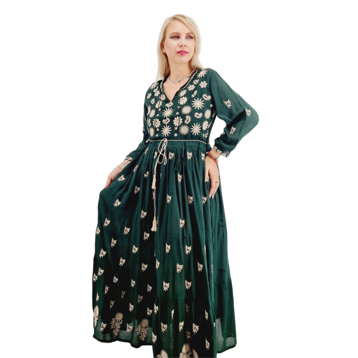 Rochie Traditionala cu broderie Sara 10 [2]