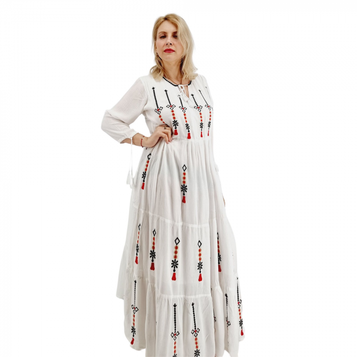 Rochie Traditionala cu broderie Sonora 3 [4]