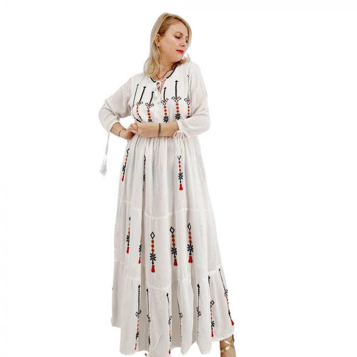 Rochie Traditionala cu broderie Sonora 3 [3]