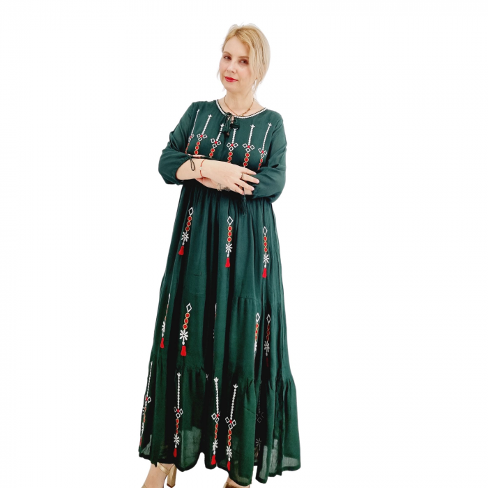 Rochie Traditionala cu broderie Sonora 2 [6]