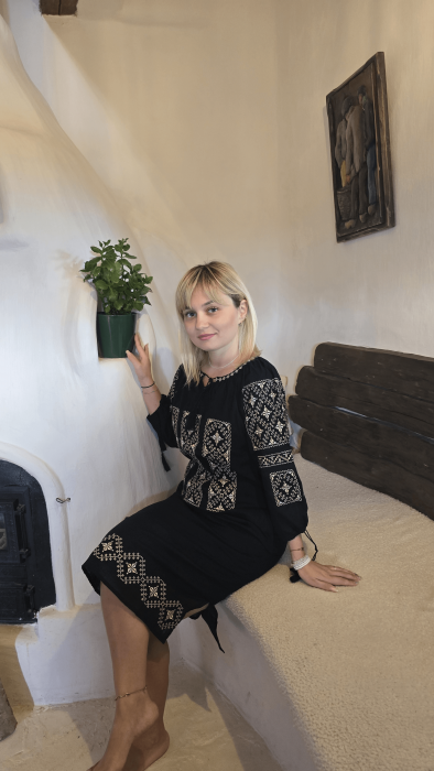 Rochie Traditionala Elodia 4 - masuri mari [10]