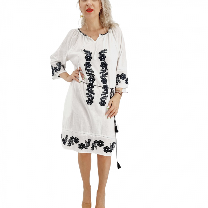 Rochie Traditionala Dorina [4]