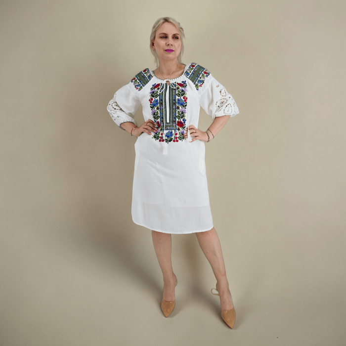 Rochie Traditionala Julianna [2]