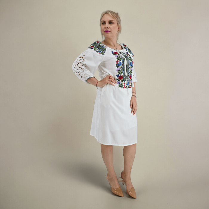 Rochie Traditionala Julianna [5]