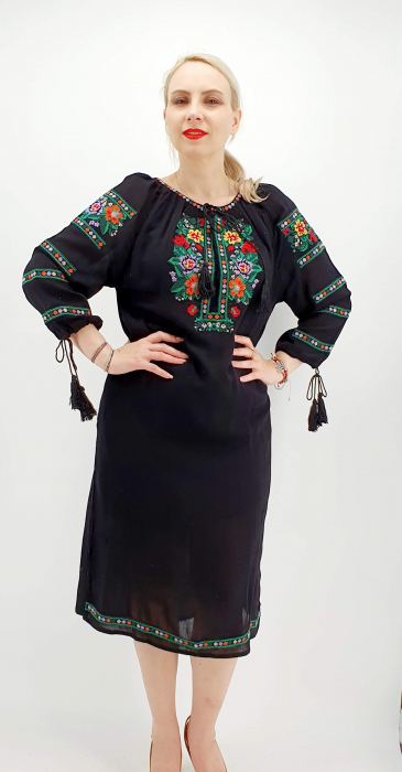 Rochie traditionala leila 2