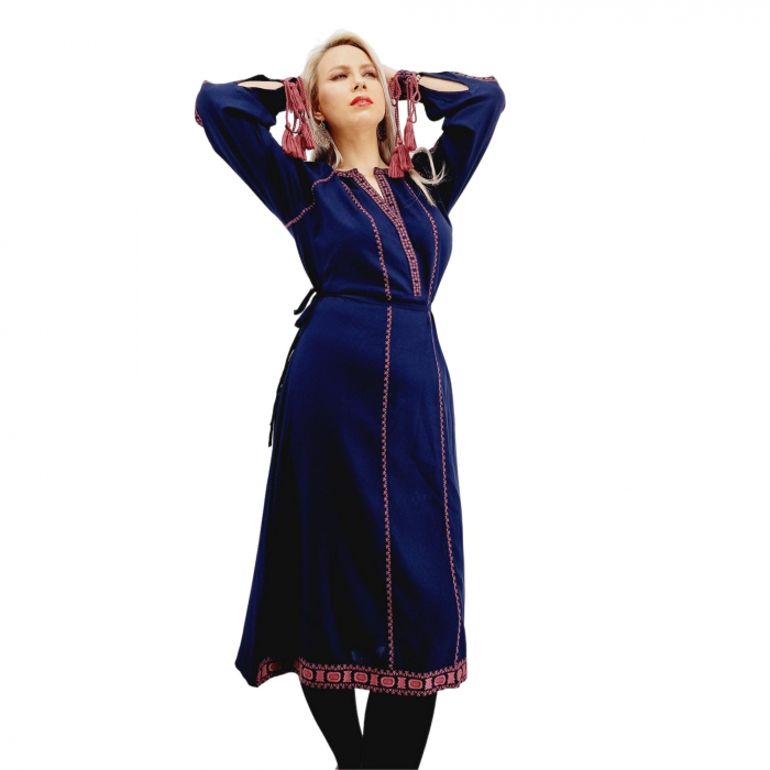 Rochie Traditionala Lunga cu broderie indigo Matilda [6]