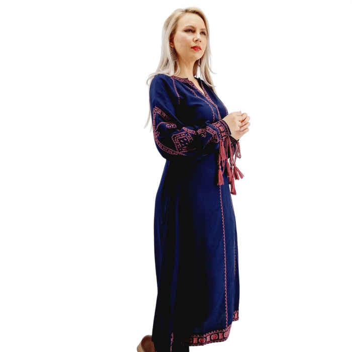 Rochie Traditionala Lunga cu broderie indigo Matilda [3]