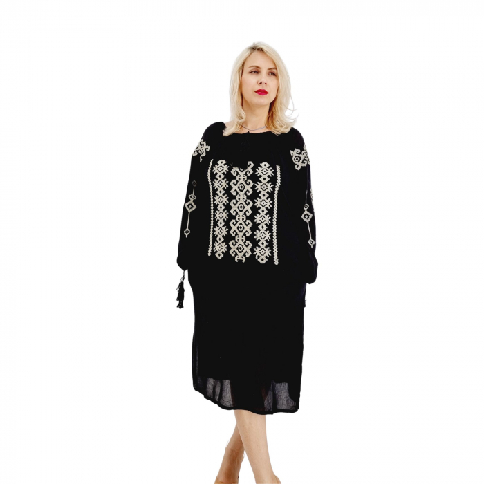 Rochie Traditionala Mihaela 7 [5]