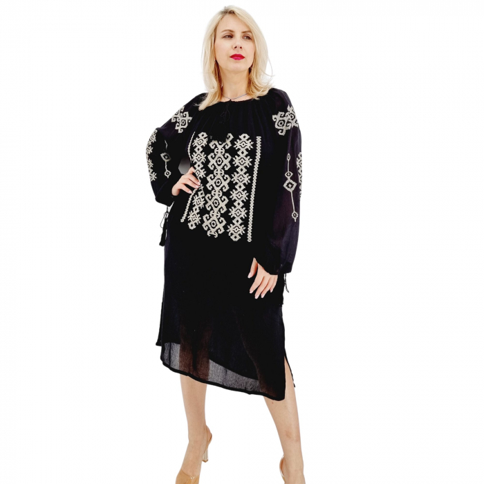 Rochie Traditionala Mihaela 7 [8]