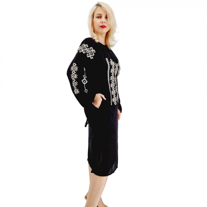 Rochie Traditionala Mihaela 7 [4]