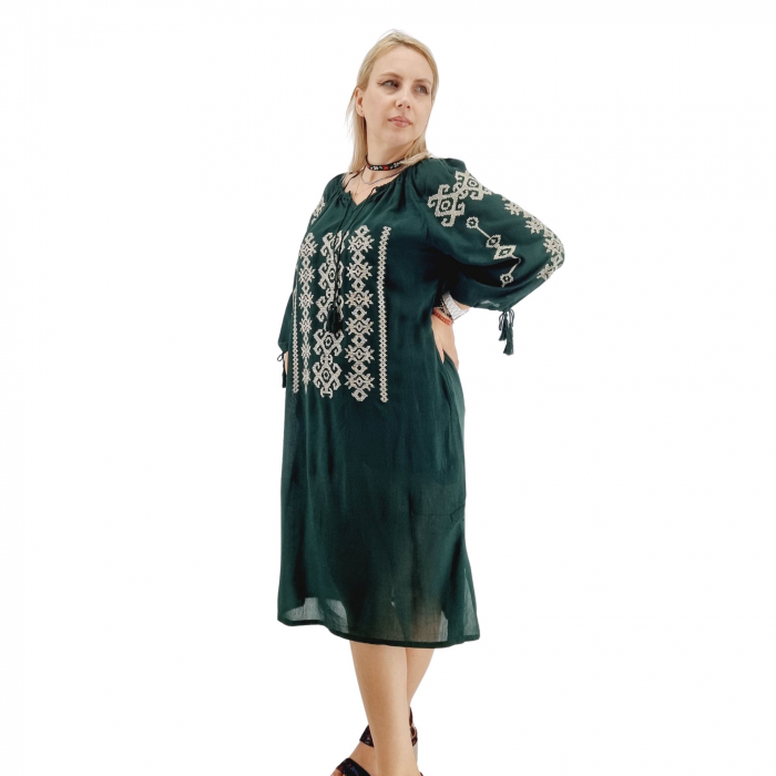 Rochie Traditionala Mihaela 8 [5]