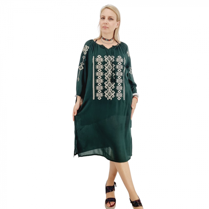 Rochie Traditionala Mihaela 8 [2]