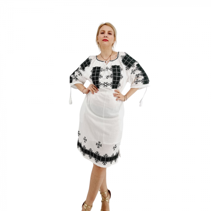 Rochie traditionala Miruna 15 [3]