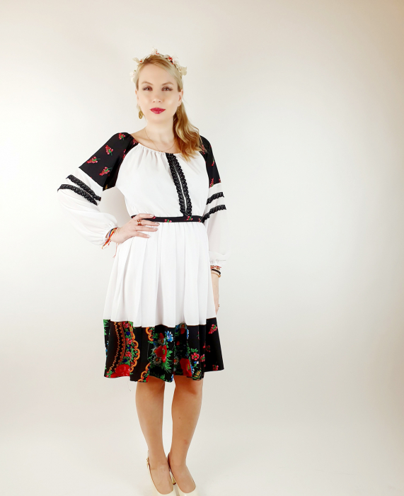 Rochie Traditionala Neta [2]