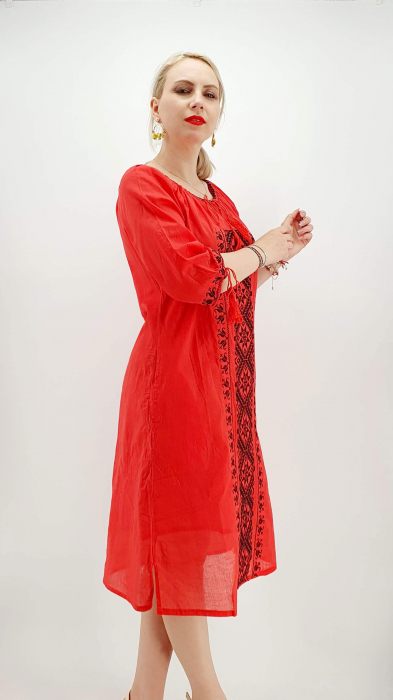 Rochie traditionala steluta