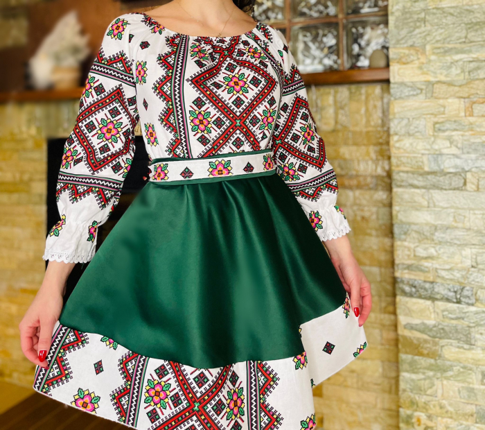 Rochie Traditionala stilizata cu Laura 16 [3]