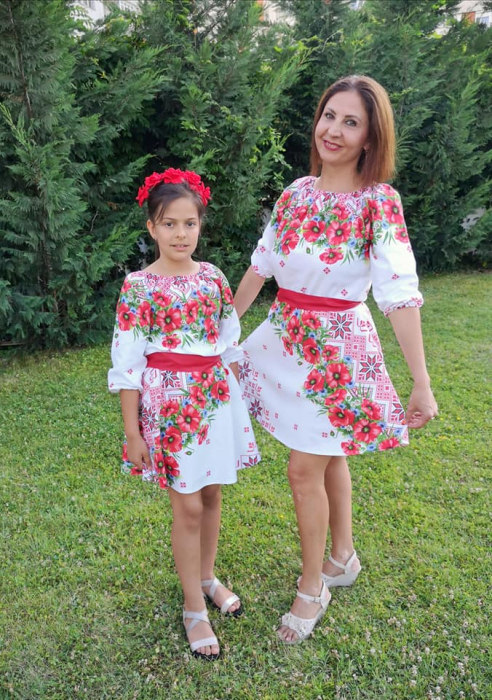 Rochie Traditionala stilizata cu maci [6]