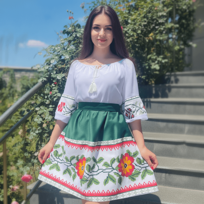 Rochie Traditionala stilizata cu motive florale Maria 3